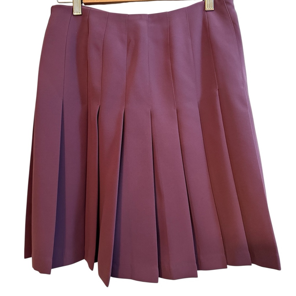 Larry Levine Mauve Blazer and Skirt Set - Picture 4 of 8